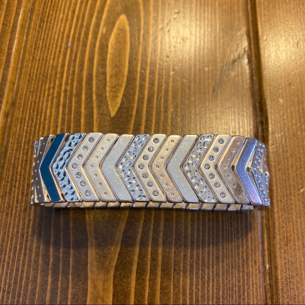 Authentic Premier Designs Reversible Slvr Bracelet